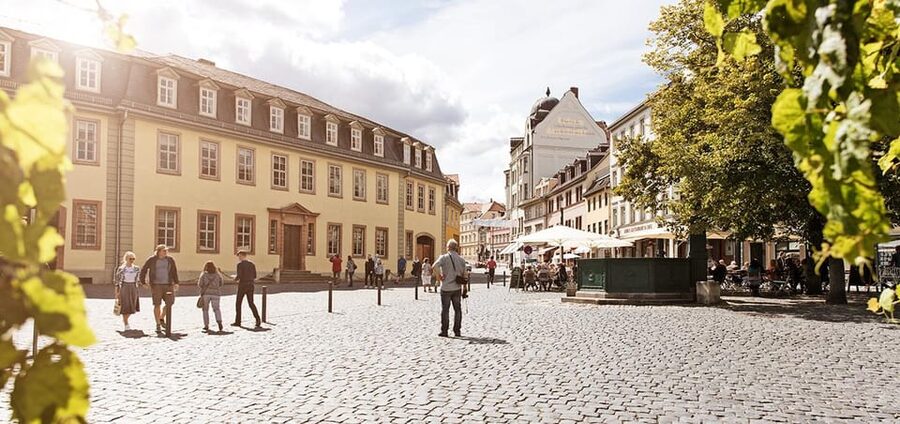 Weimar: Old Town Guided Walking Tour - Market Square and the city’s public face