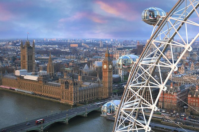 Westminster 3 Hour Walking Tour and Visit of Churchill War Rooms - Trafalgar Square, Nelson’s Column, and the National Gallery