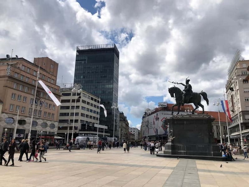 Zagreb: City and WWII Tunnels Walking Tour - Zagreb Cathedral and the changing old town
