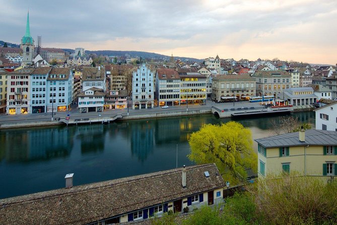 Zurich Walking Tour With Cruise and Aerial Cable Car - Felsenegg or Uetliberg for a taste of the outdoors
